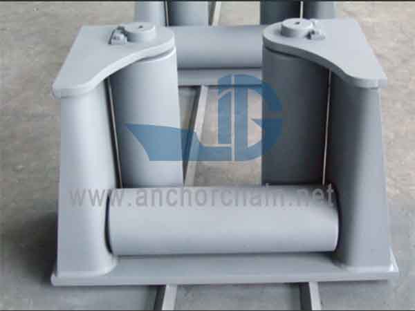 CB 3062-2011 kolme rulliga Fairlead Type A