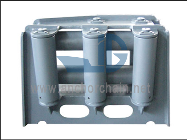 CB 3062-79 üheksa rulliga Fairlead Type E